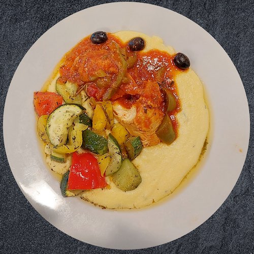 Pollo Cacciatore mit Polenta